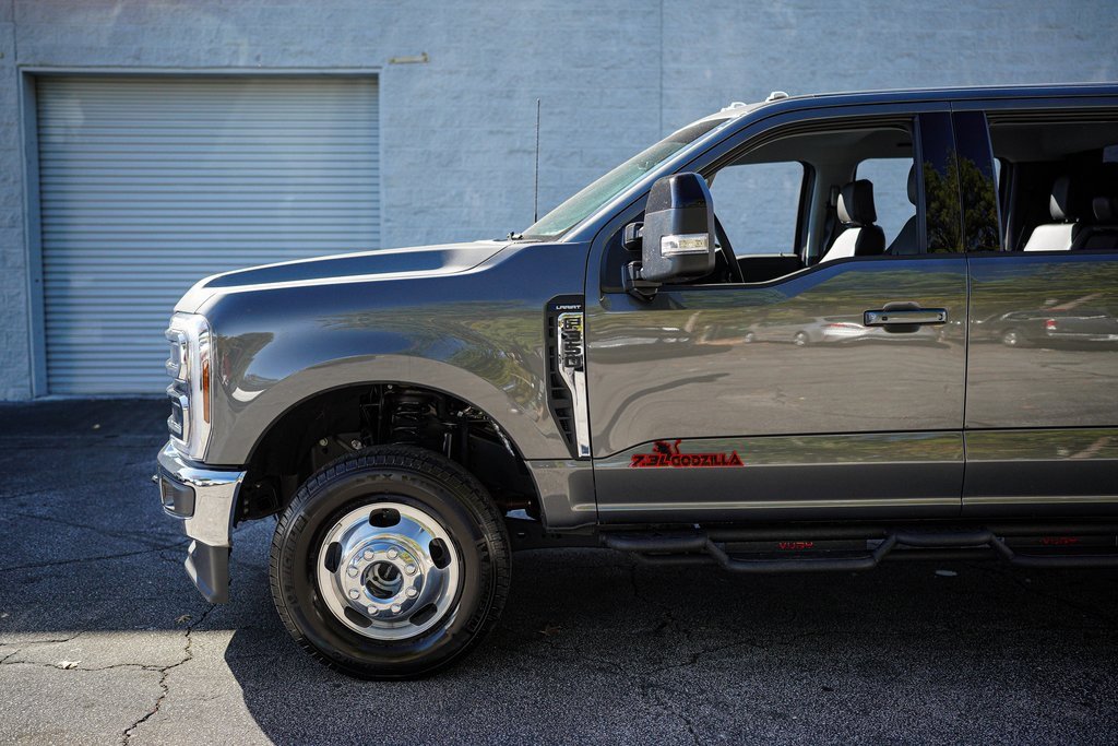 Used 2025 Ford F350 Lariat image 10