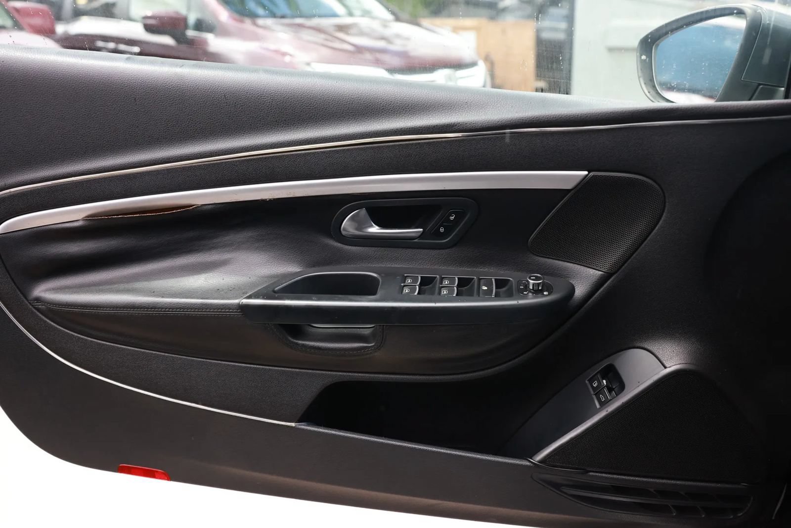 Used 2012 Volkswagen Eos Komfort FWD image 34