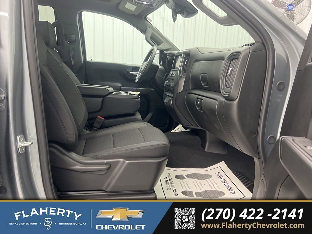 Used 2025 Chevrolet Silverado 1500 Custom w/ LPO, Dark Essentials Package image 15