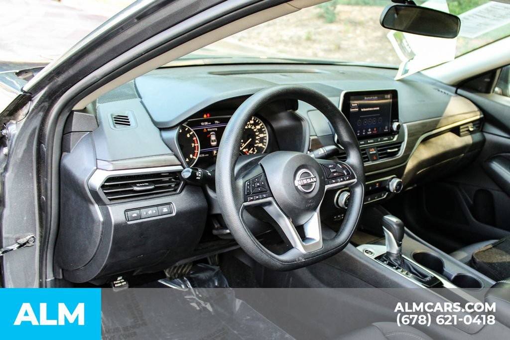 Used 2025 Nissan Altima 2.5 SV FWD image 20