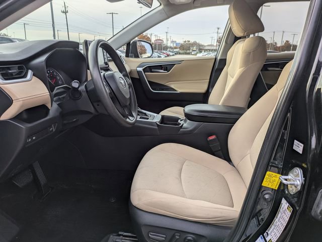 Used 2019 Toyota RAV4 XLE image 26