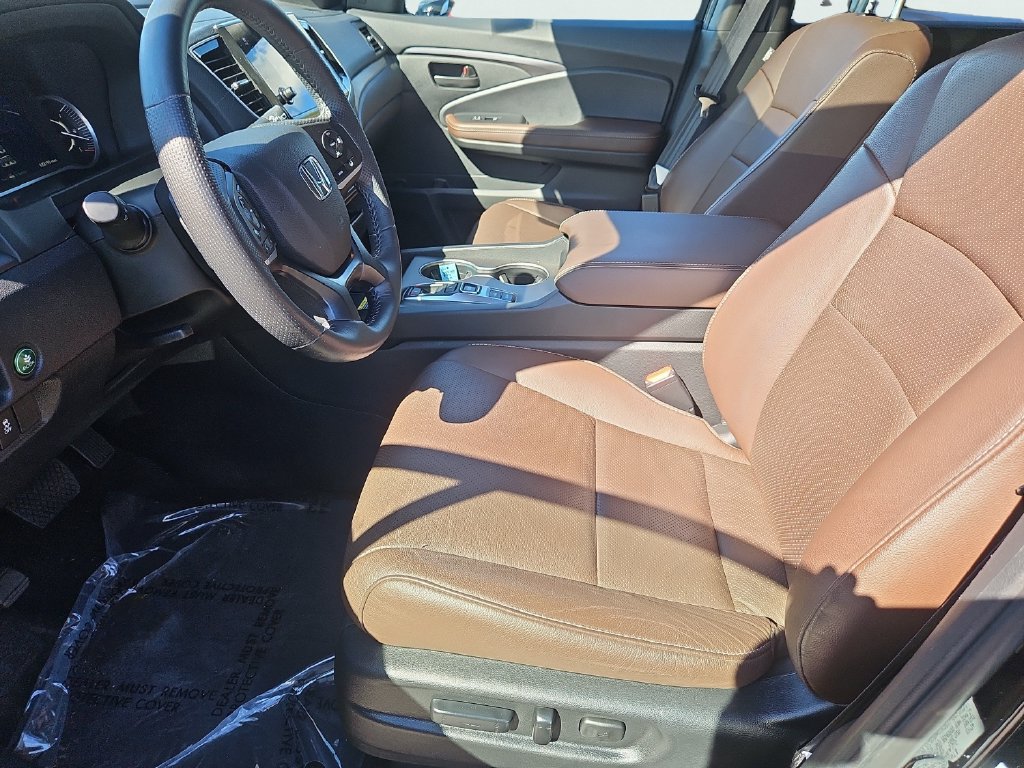Used 2025 Honda Passport EX-L image 31