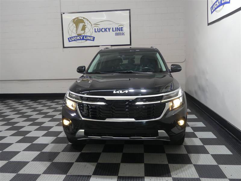 Used 2024 Kia Seltos S AWD/4WD image 2