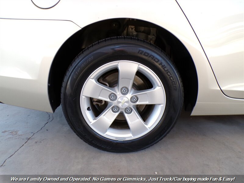 Used 2013 Chevrolet Malibu LT FWD image 45