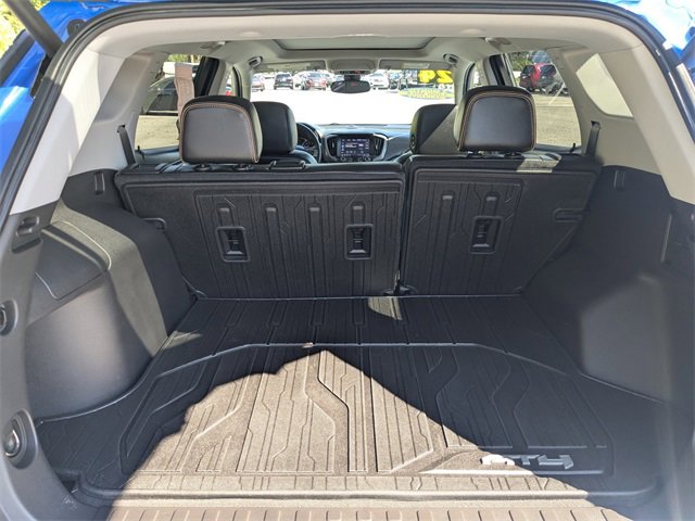 Used 2024 GMC Terrain AT4 w/ Infotainment Package II image 12