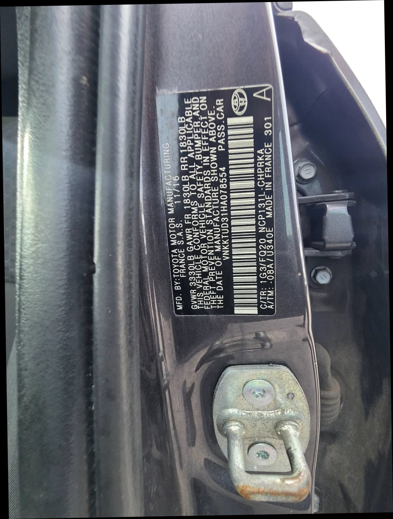 Used 2017 Toyota Yaris L FWD image 24