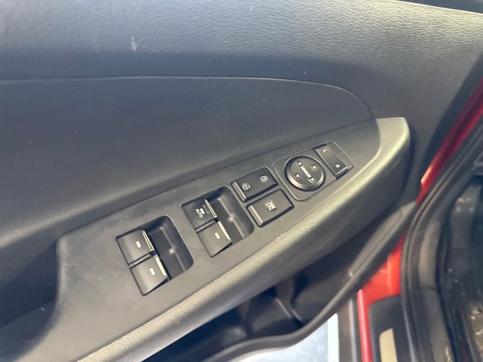Used 2016 Hyundai Tucson Limited w/ Option Group 03 FWD image 19