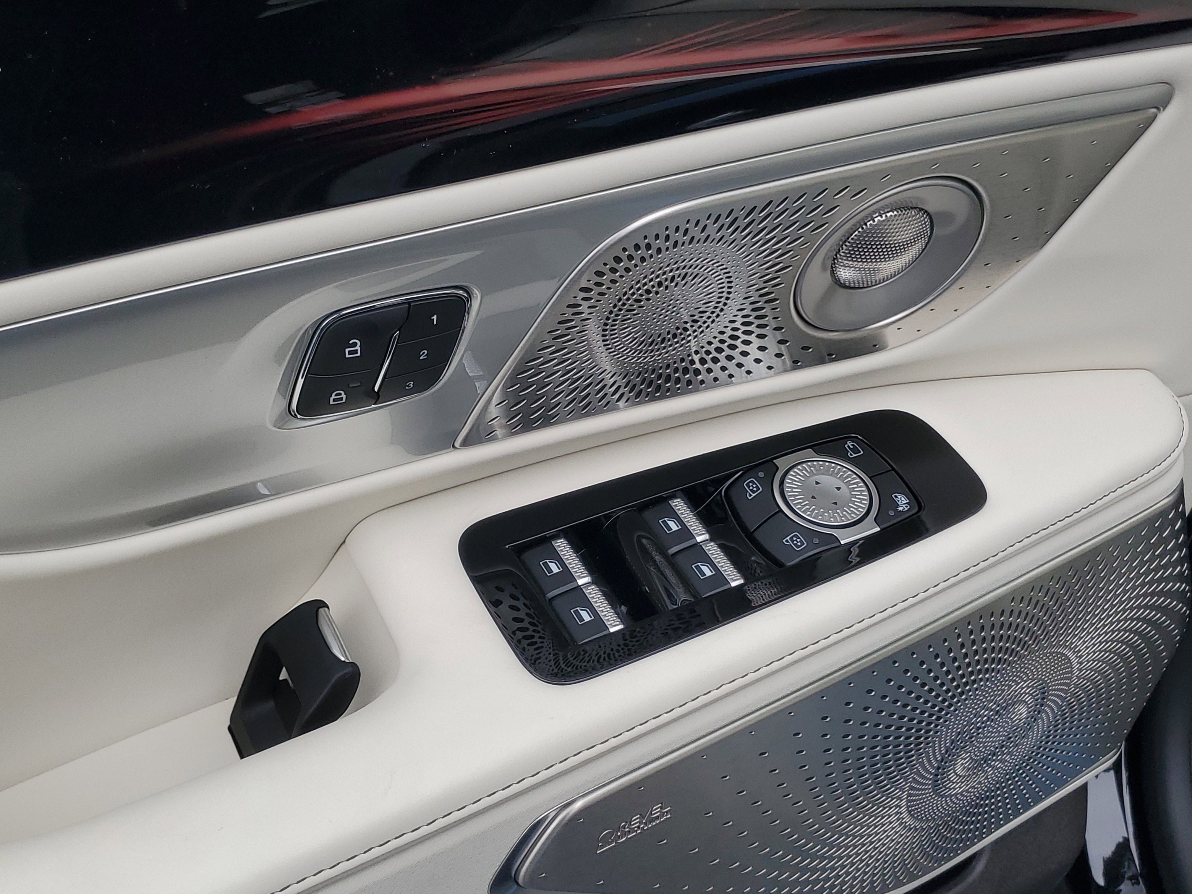 New 2026 Lincoln Nautilus Black Label AWD/4WD image 9