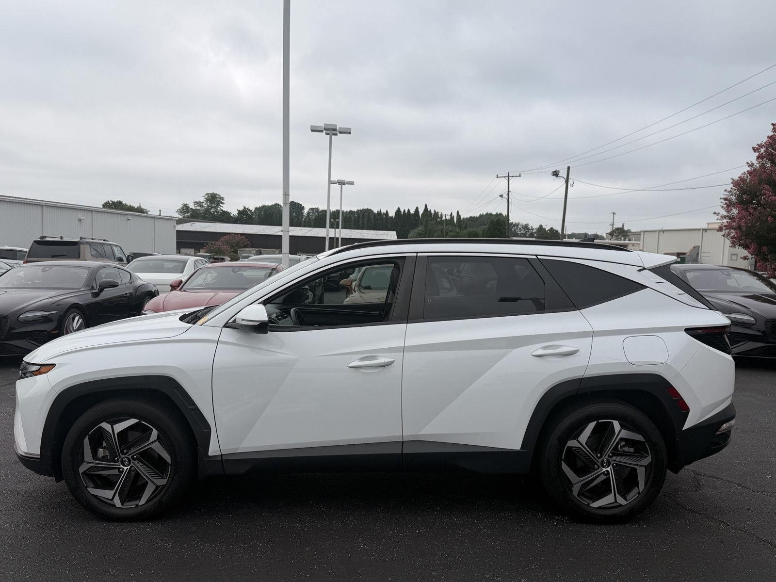 Used 2023 Hyundai Tucson SEL w/ Convenience Package FWD image 2