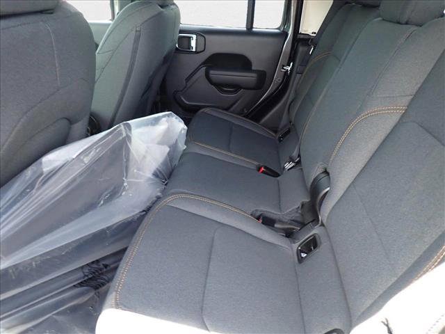 New 2025 Jeep Gladiator Willys AWD/4WD image 8