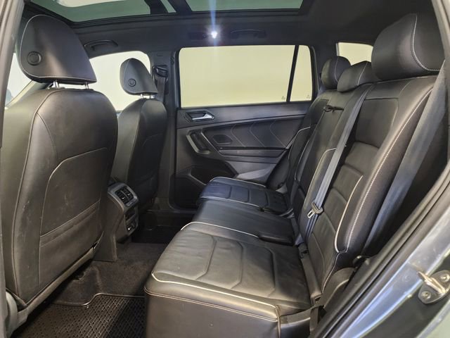 Used 2022 Volkswagen Tiguan SEL R-Line image 15