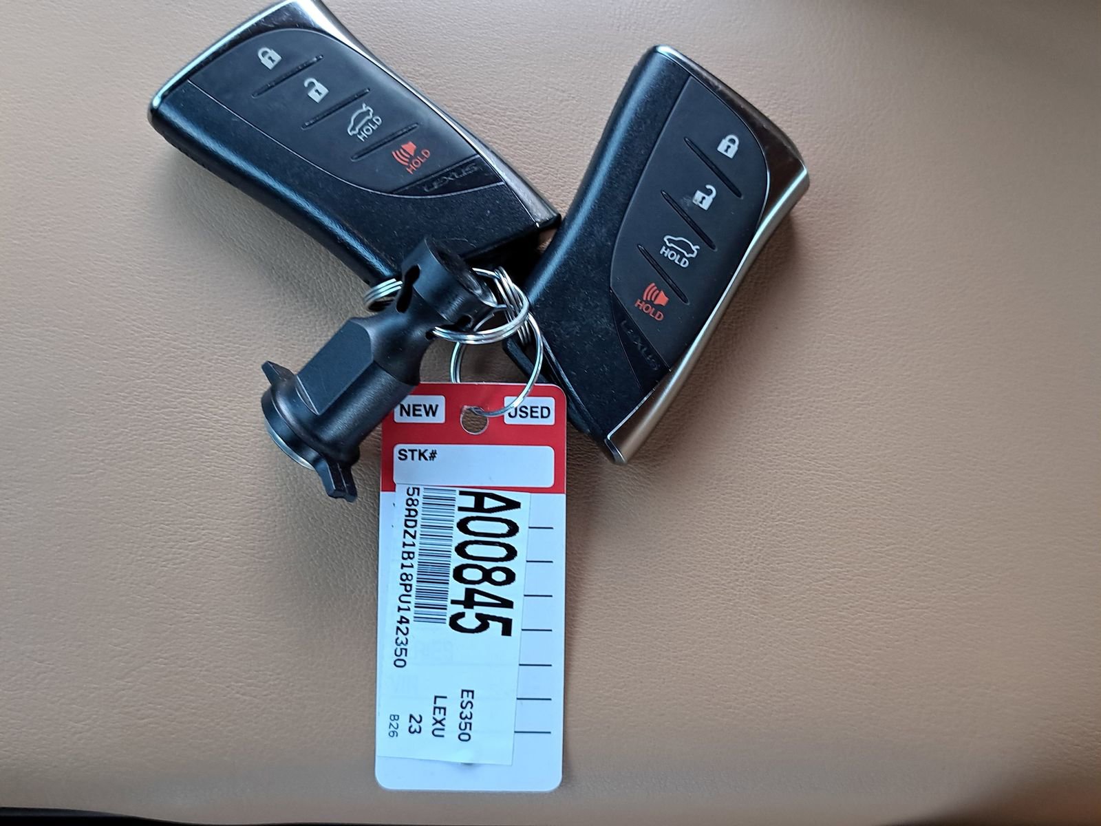 Used 2023 Lexus ES 350 w/ Premium Package image 38