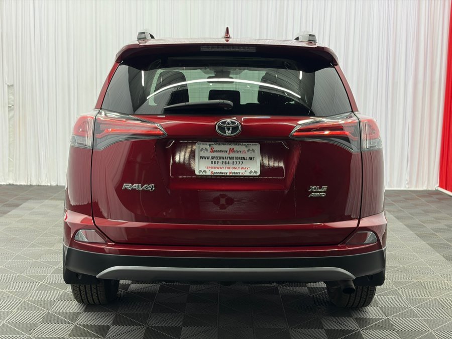 Used 2018 Toyota RAV4 XLE AWD/4WD image 7