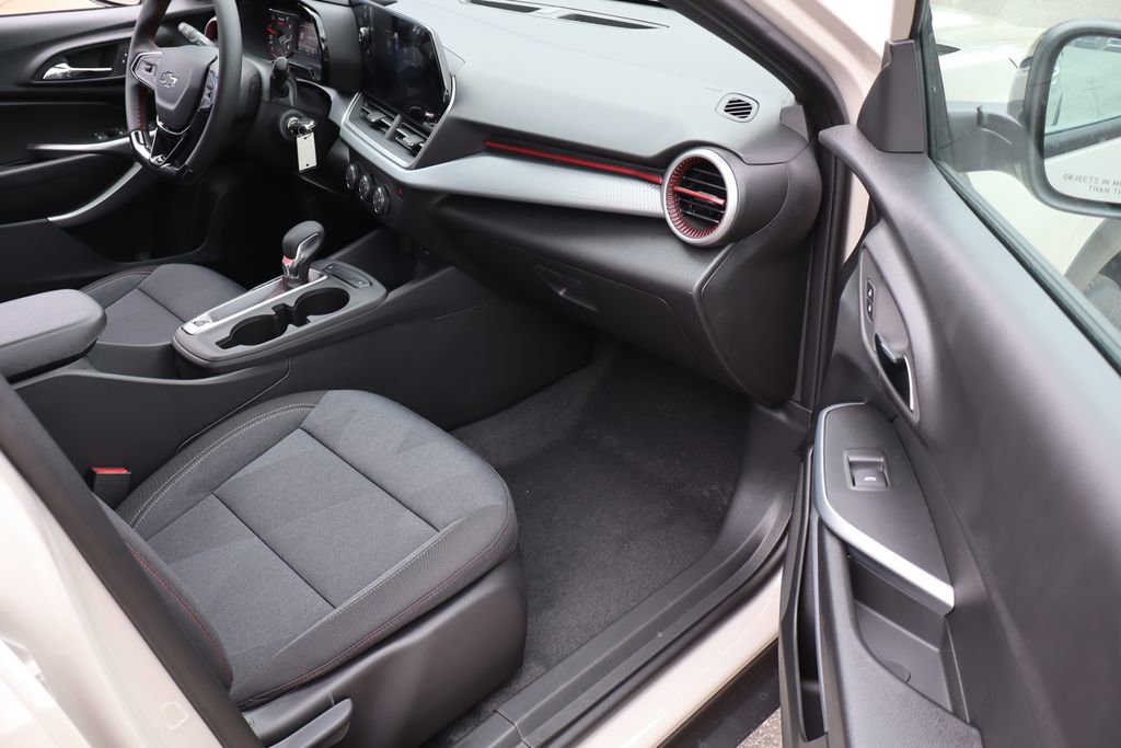 New 2026 Chevrolet Trax RS image 36
