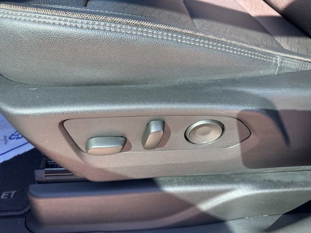 Certified 2024 Chevrolet Tahoe High Country w/ Advanced Technology Package image 12