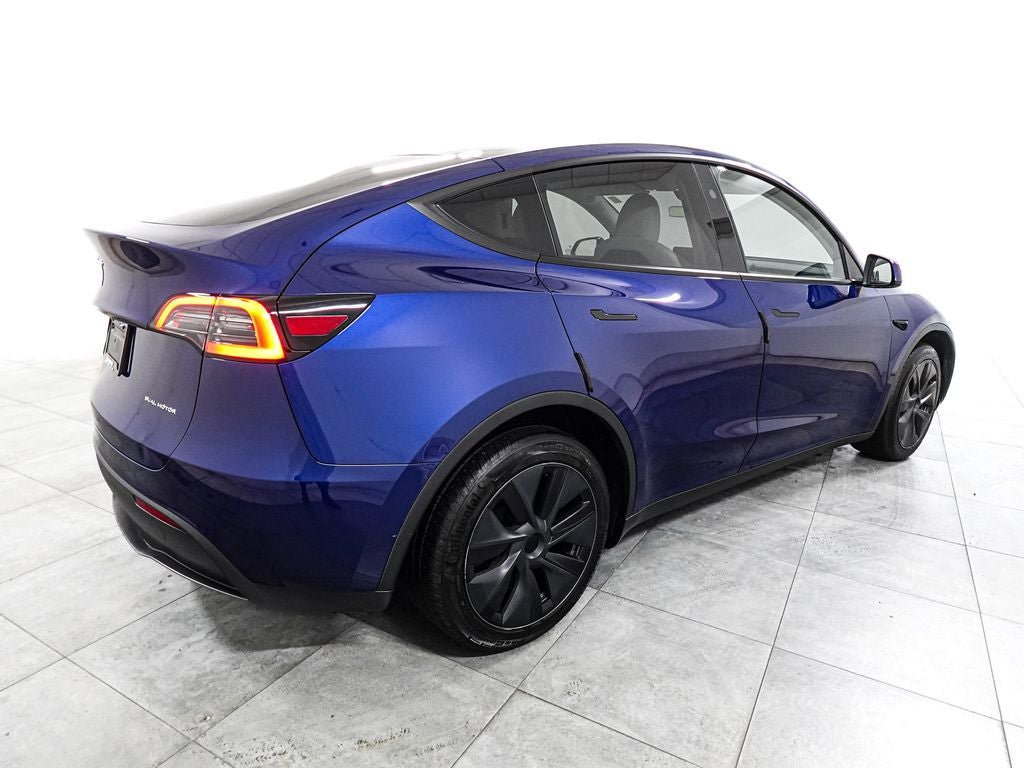 Used 2024 Tesla Model Y Long Range AWD/4WD image 7