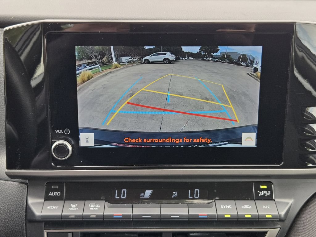 Used 2025 Toyota Camry LE FWD image 14