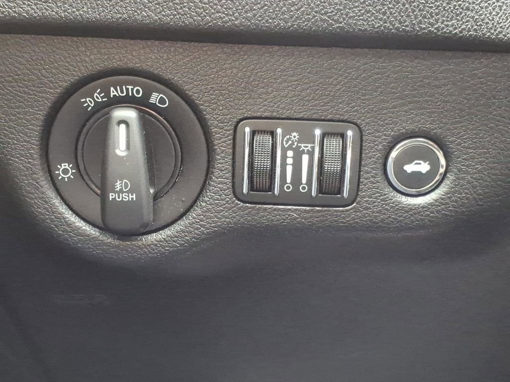 Used 2021 Dodge Charger GT RWD image 14
