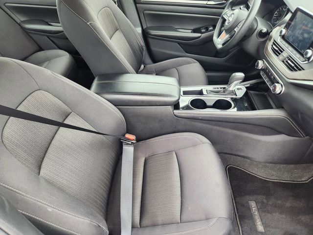 Used 2023 Nissan Altima 2.5 SV image 14