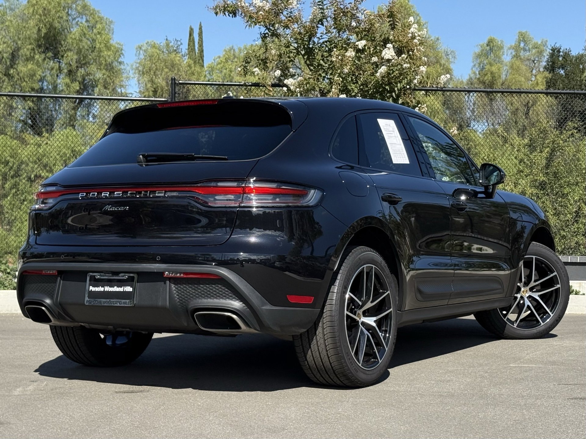 Used 2025 Porsche Macan image 7