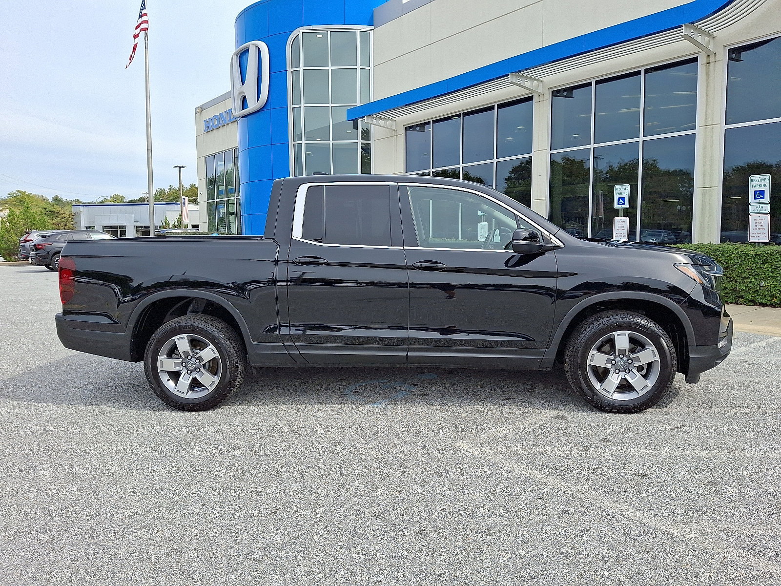 Used 2025 Honda Ridgeline RTL image 7