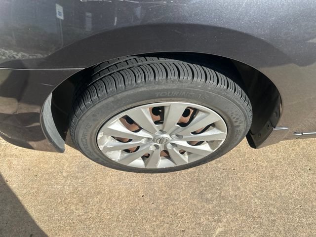 Used 2014 Nissan Sentra SV FWD image 2
