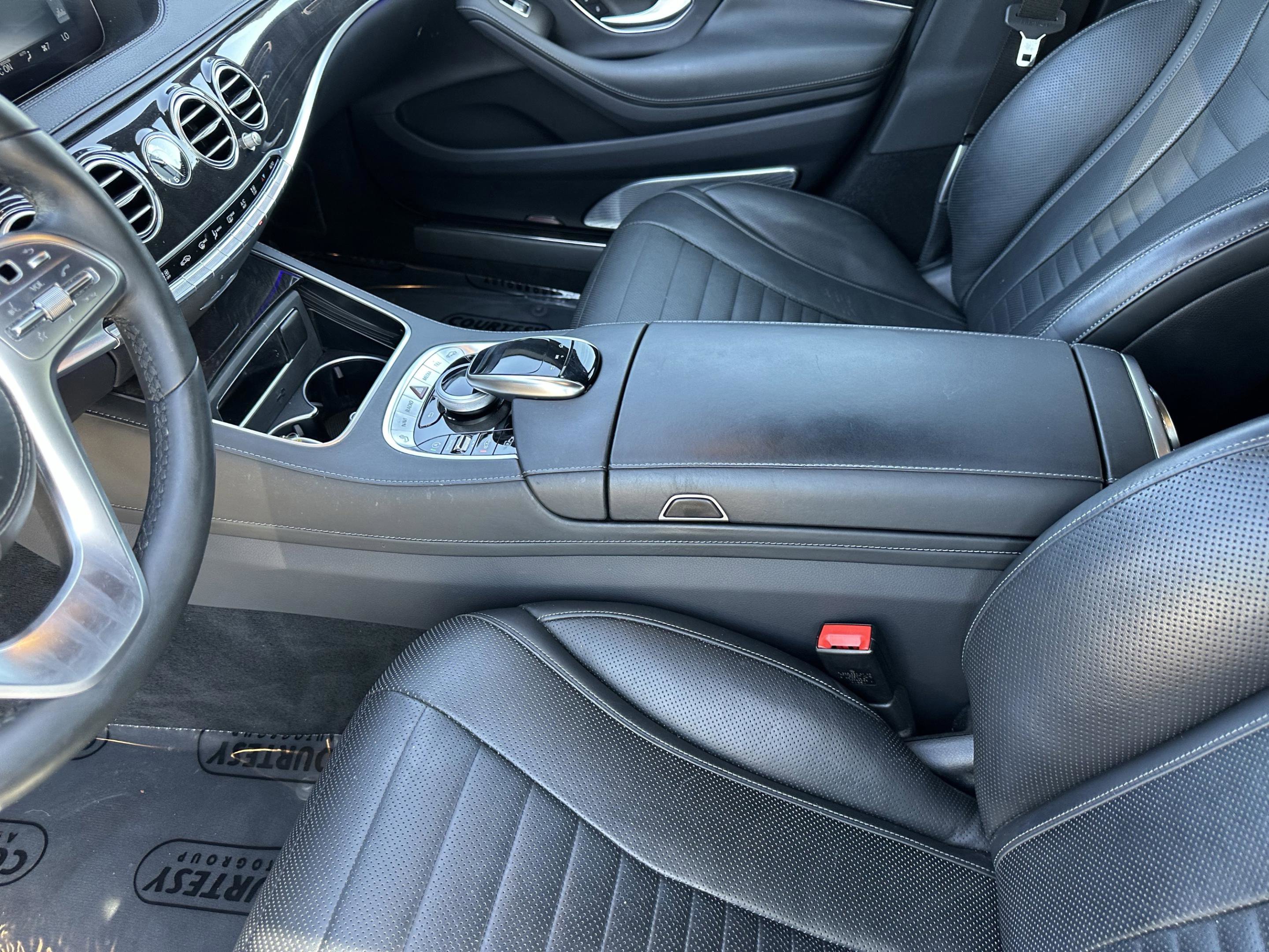 Used 2020 Mercedes-Benz S 560 4MATIC Sedan image 25