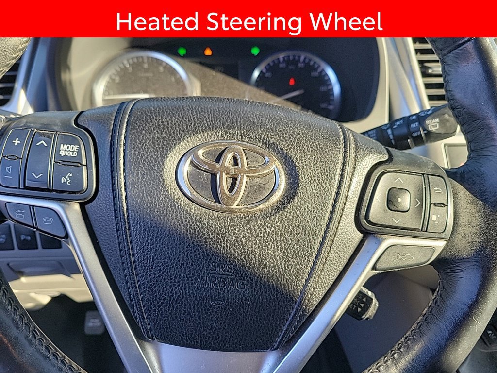 Used 2014 Toyota Highlander Limited Platinum AWD/4WD image 11