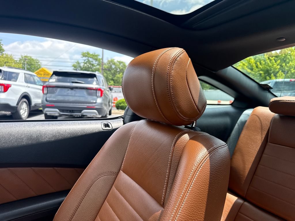 Used 2012 Ford Mustang Premium RWD image 38