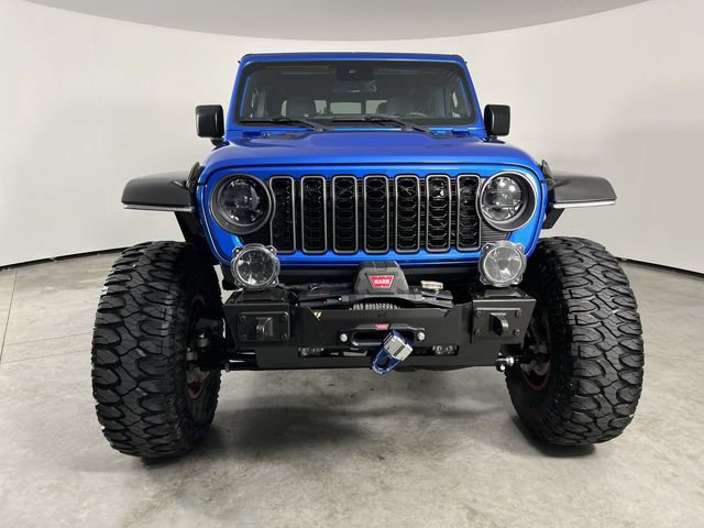 Used 2024 Jeep Gladiator Rubicon w/ Safety Group AWD/4WD image 3