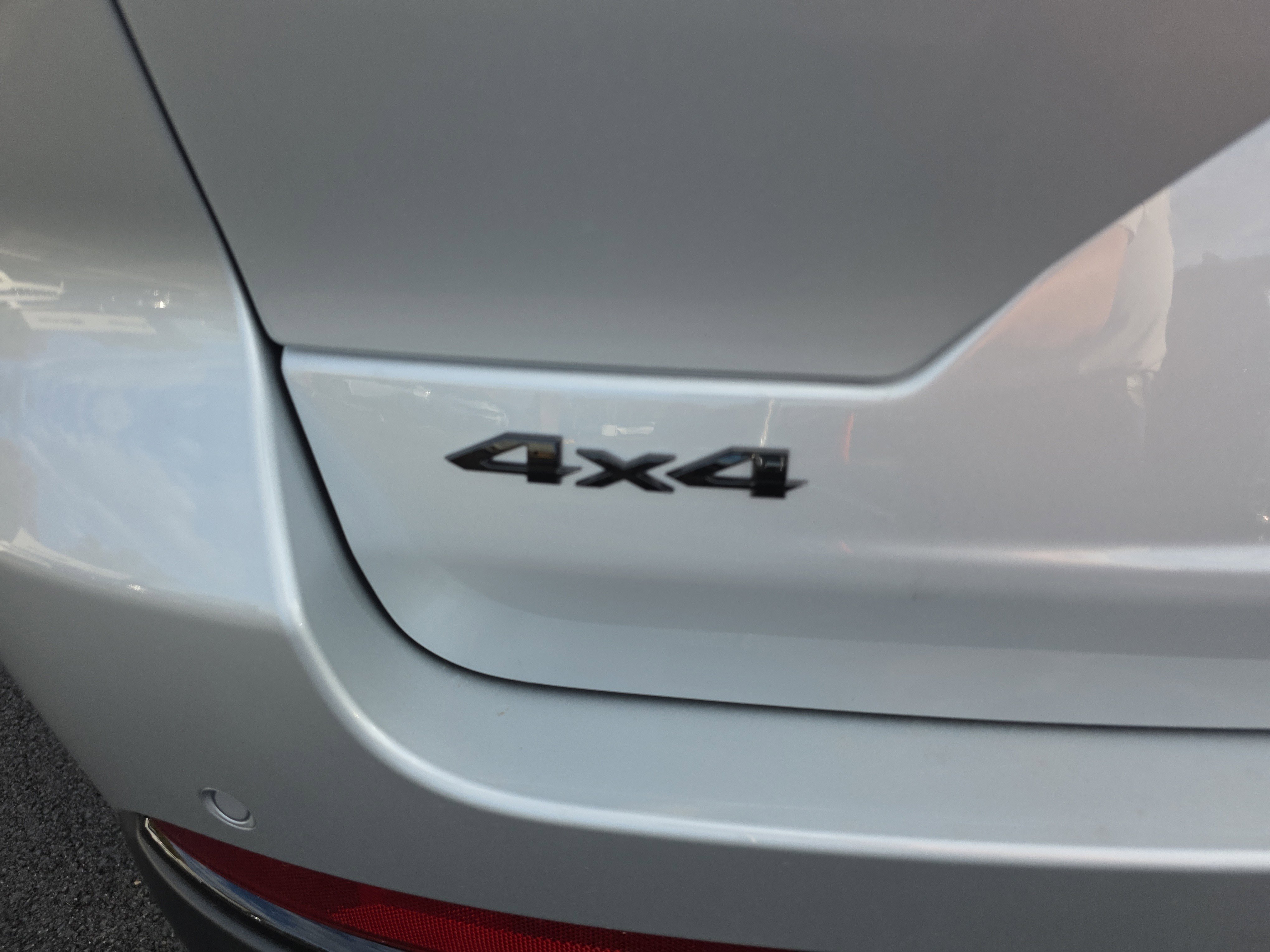 New 2025 Jeep Grand Cherokee Limited w/ Black Appearance Package image 30