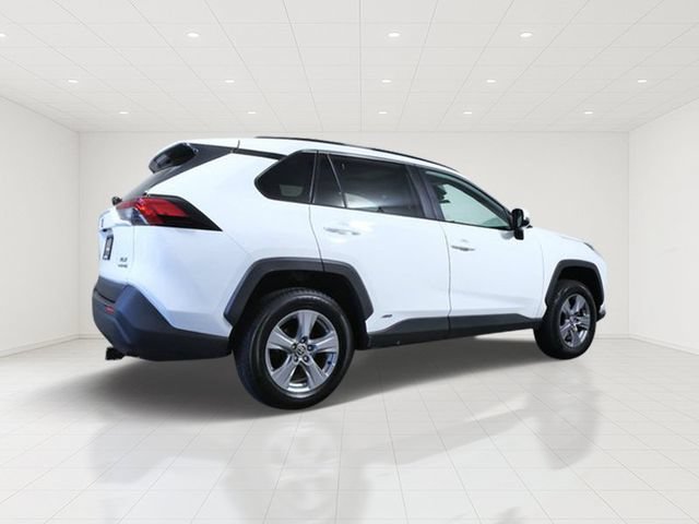 Used 2022 Toyota RAV4 XLE w/ Convenience Package AWD/4WD image 6