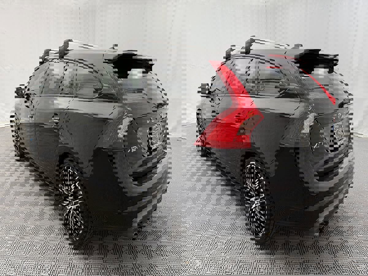 Used 2018 Volvo V60 T6 Polestar image 5