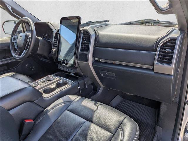 Used 2020 Ford Expedition XLT w/ Equipment Group 202A AWD/4WD image 23