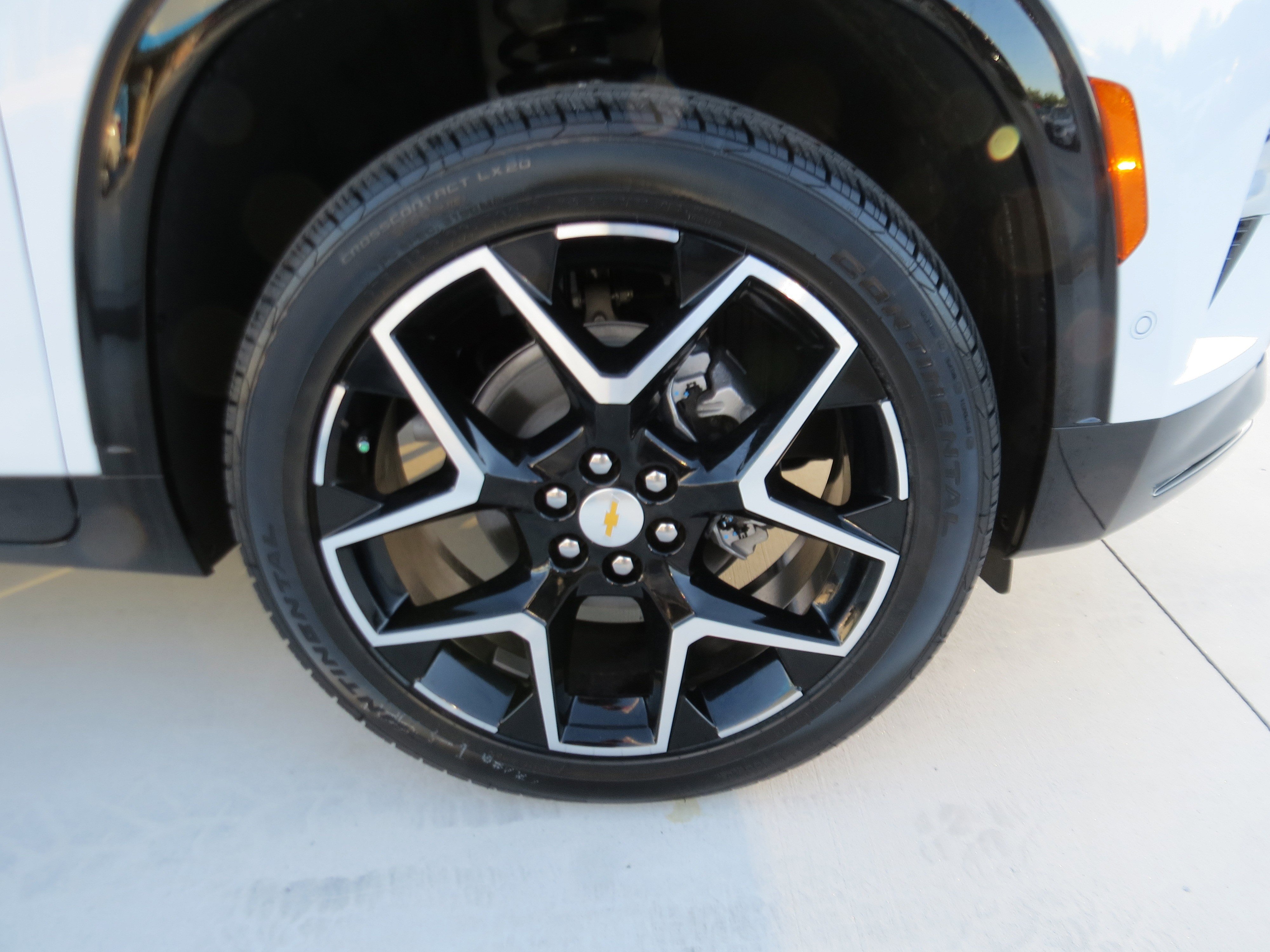 New 2026 Chevrolet Traverse High Country FWD image 8