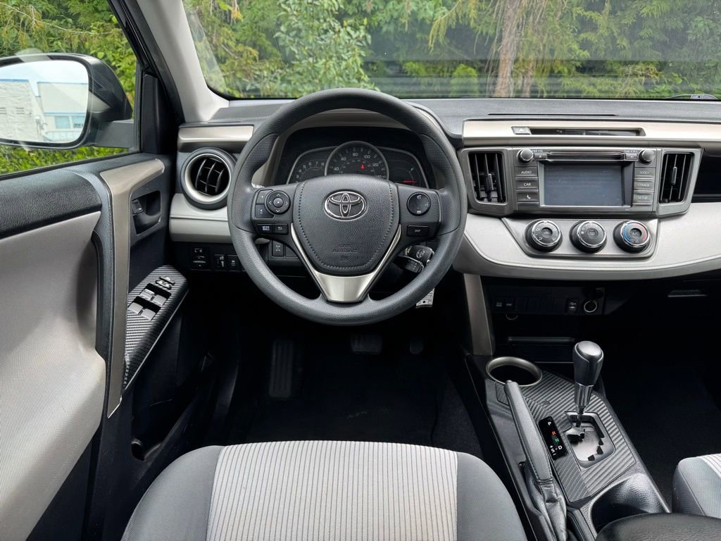 Used 2014 Toyota RAV4 LE AWD/4WD image 12