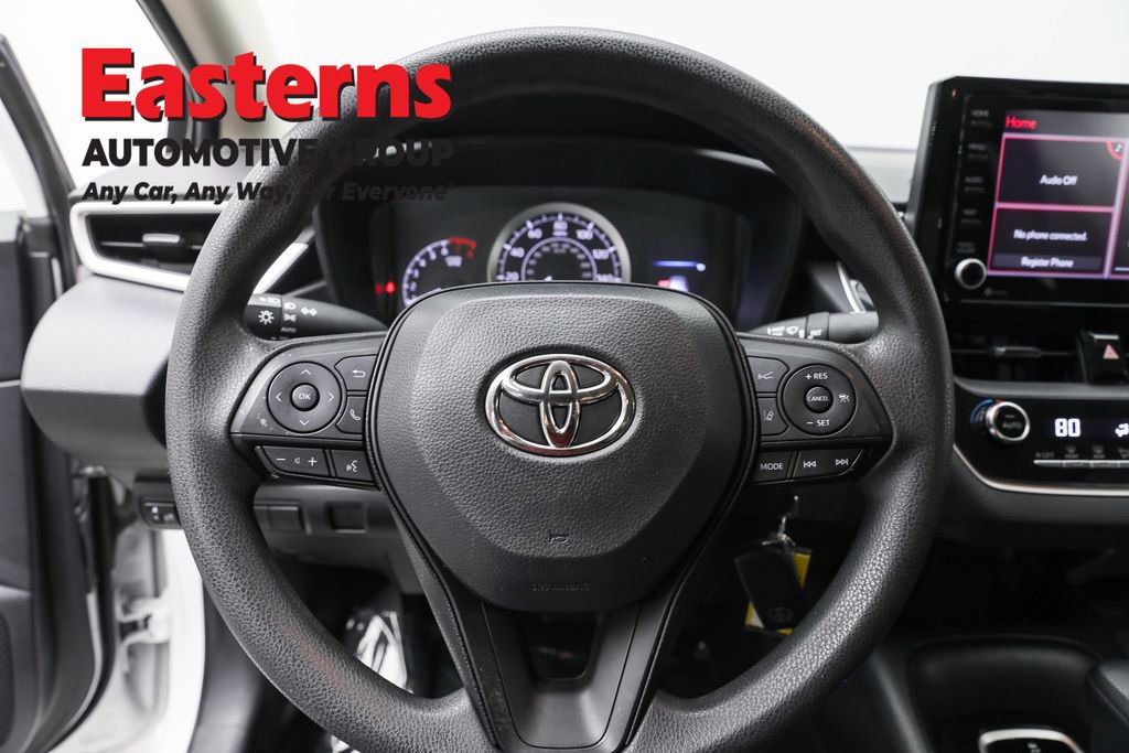 Used 2022 Toyota Corolla LE image 10