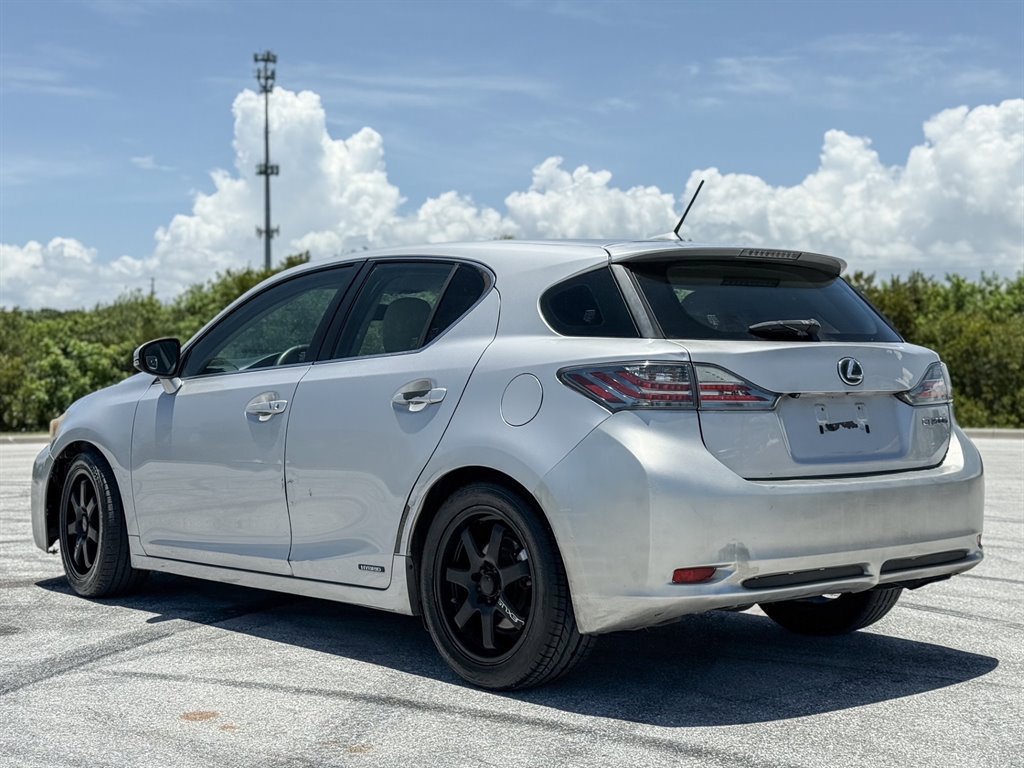 Used 2012 Lexus CT 200h Premium w/ Premium Audio Pkg image 5