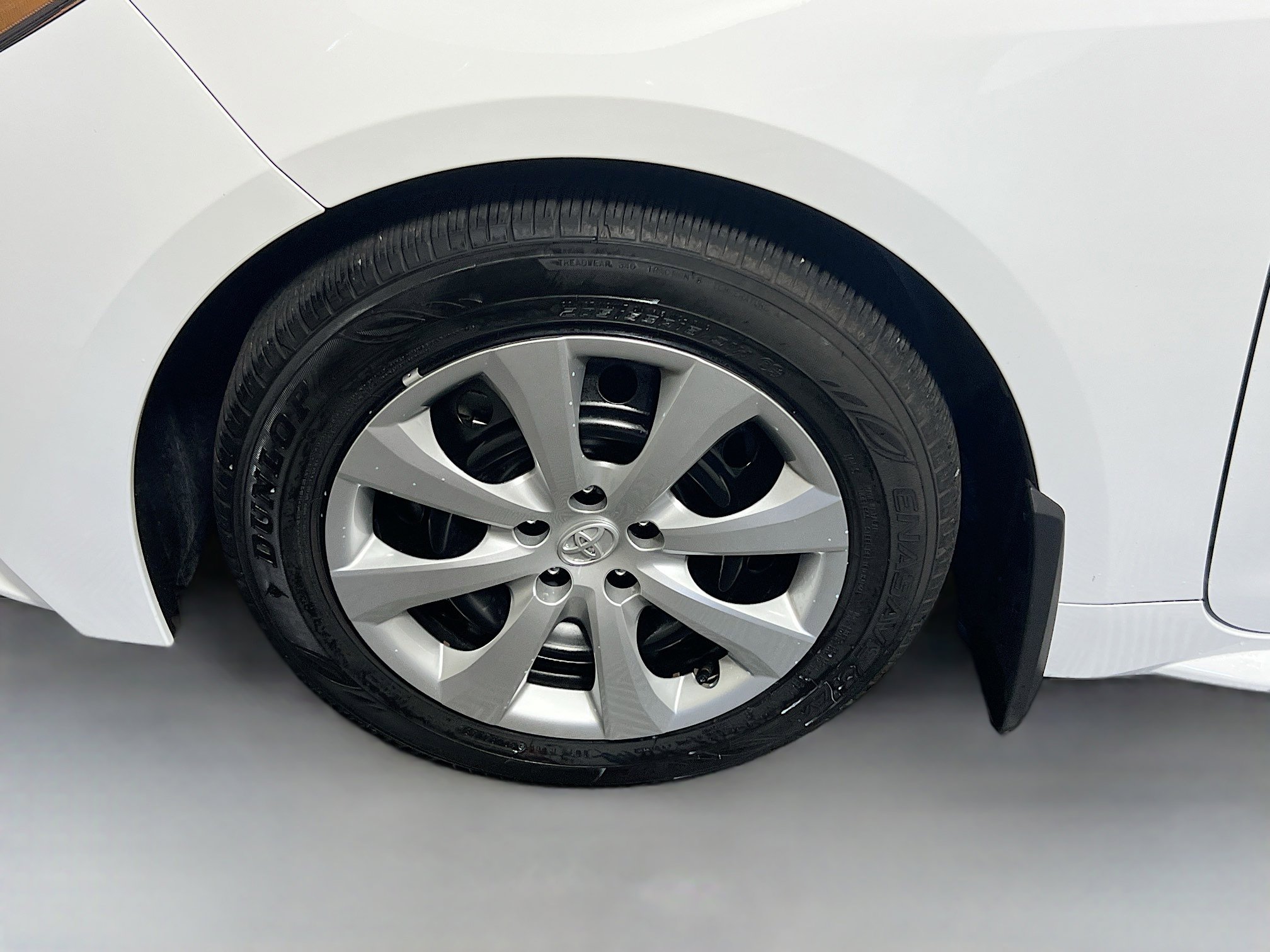Used 2026 Toyota Corolla LE FWD image 13