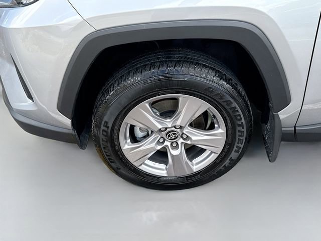 Used 2025 Toyota RAV4 XLE w/ Convenience Package FWD image 30
