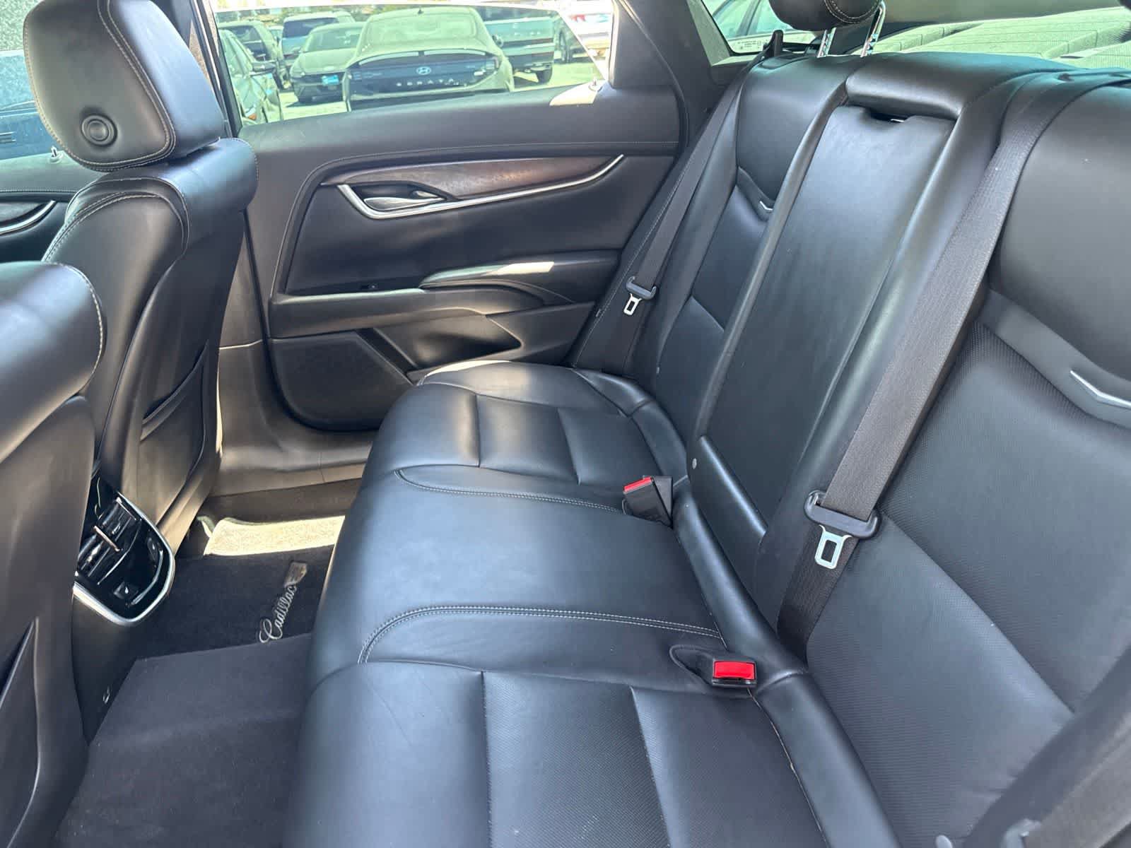Used 2019 Cadillac XTS Luxury FWD image 17