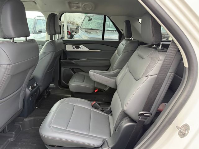 Used 2026 Ford Explorer Active w/ Active Comfort Package AWD/4WD image 14