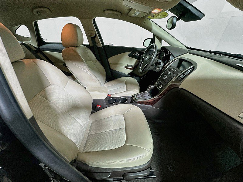 Used 2014 Buick Verano FWD image 25