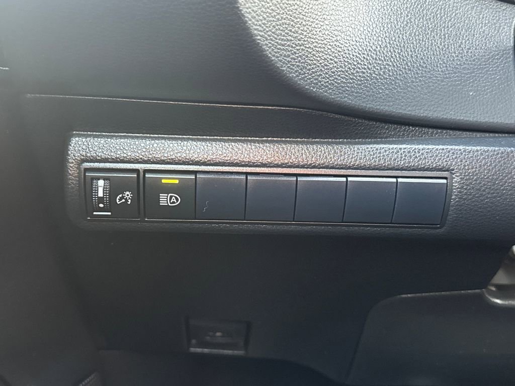 Used 2021 Toyota Corolla SE image 33