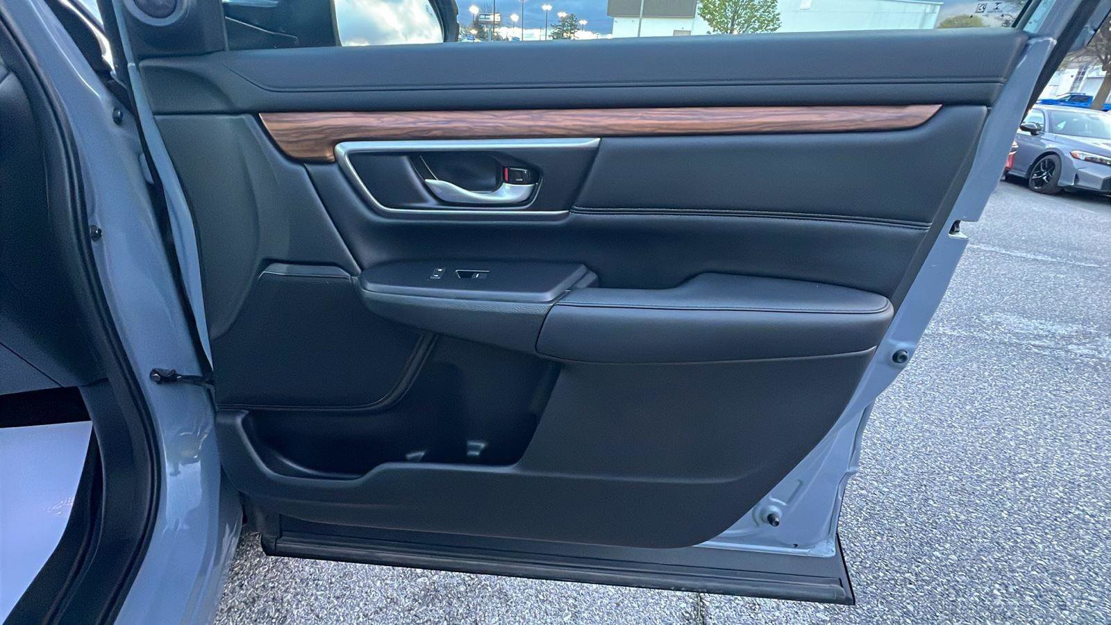 Used 2021 Honda CR-V EX-L image 12