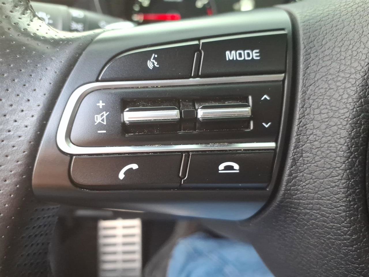 Used 2018 Kia Stinger GT2 image 18