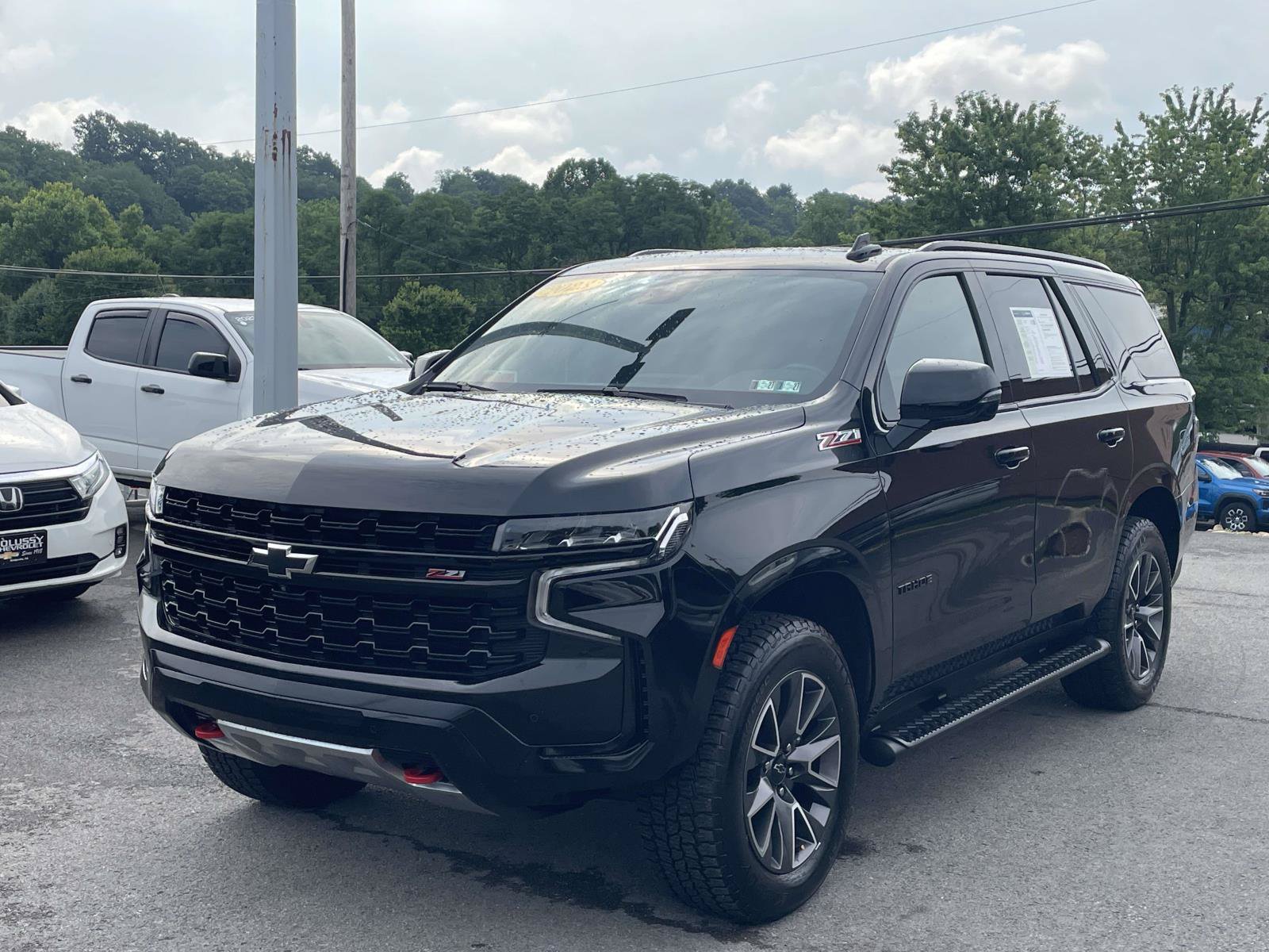 Certified 2023 Chevrolet Tahoe Z71 w/ Luxury Package AWD/4WD image 7