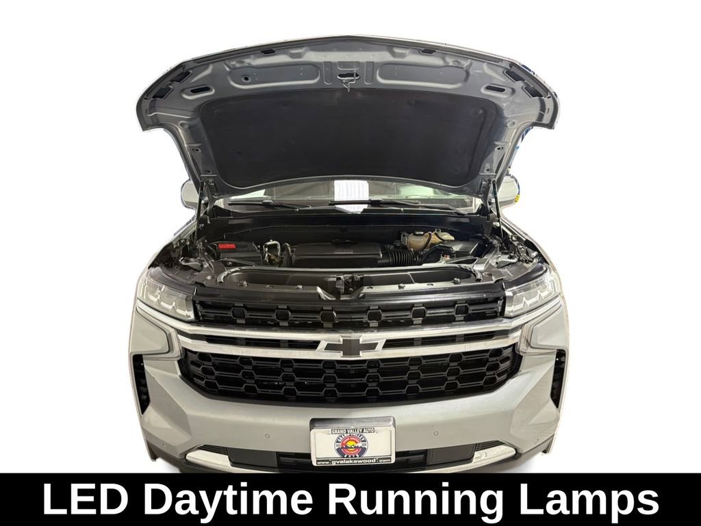 Used 2023 Chevrolet Suburban LS image 12