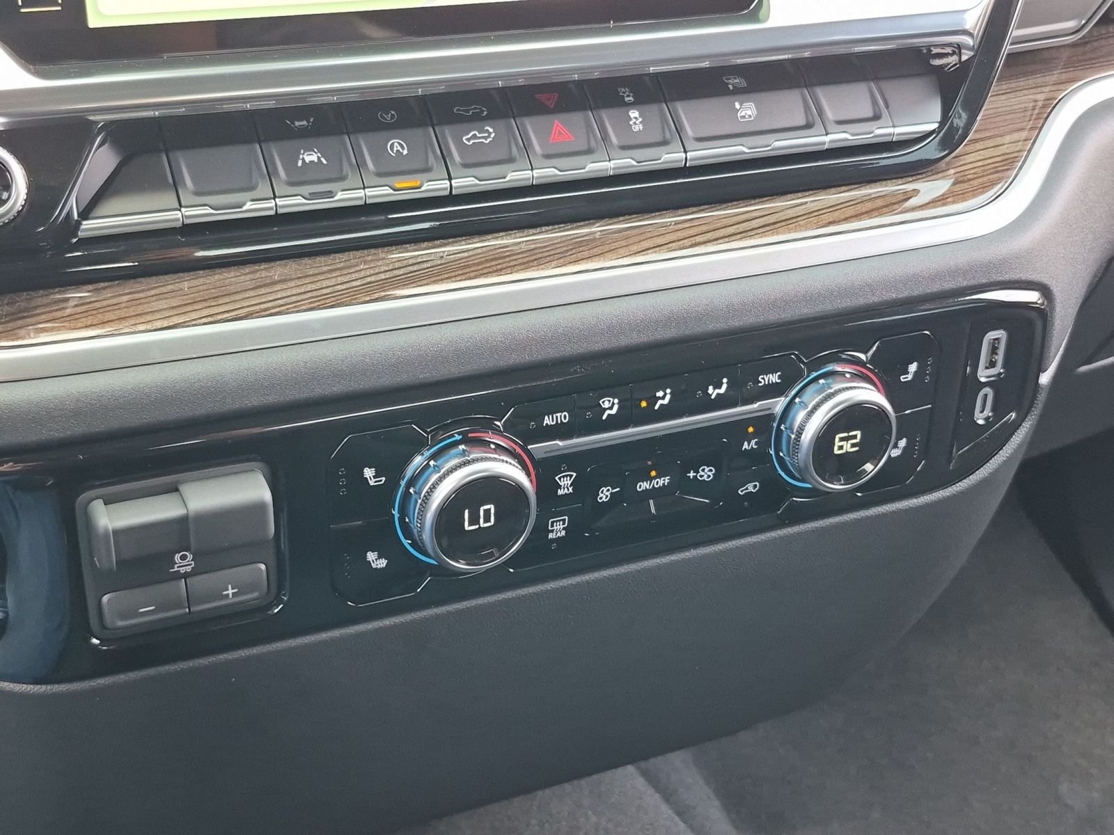 New 2026 GMC Sierra 1500 Elevation AWD/4WD image 12