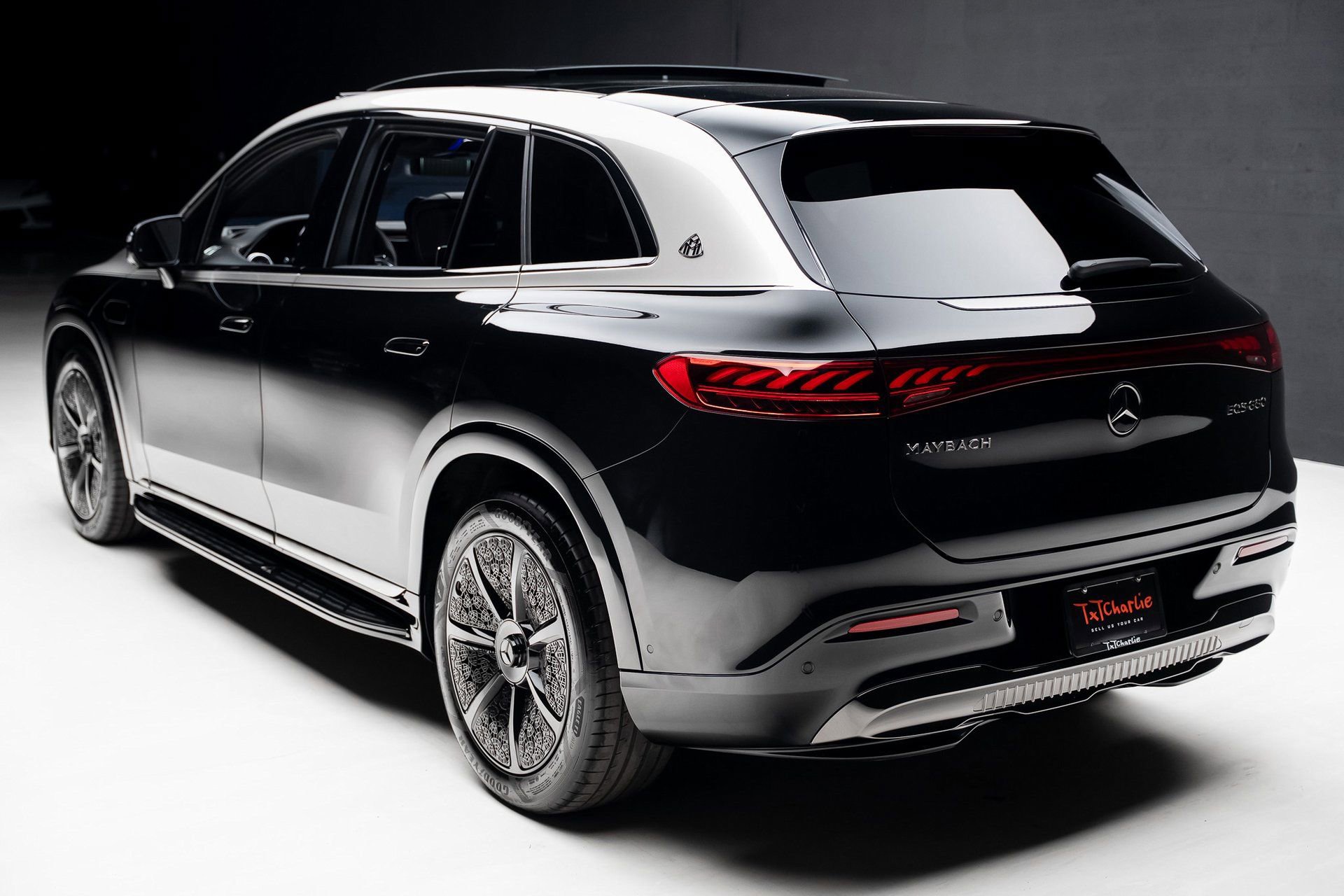 Used 2024 Mercedes-Benz Maybach EQS 680 4MATIC image 25